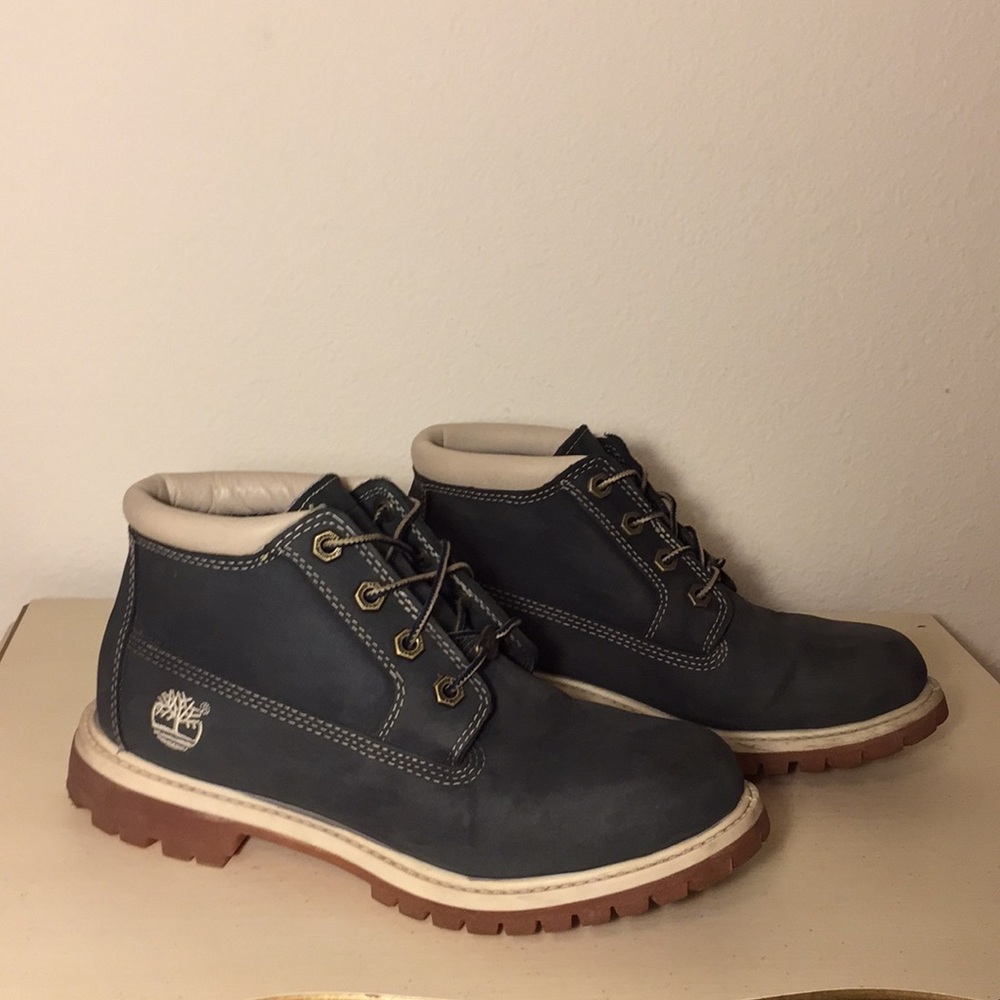 Timberland Nellie Chukka ankle boot, size 6